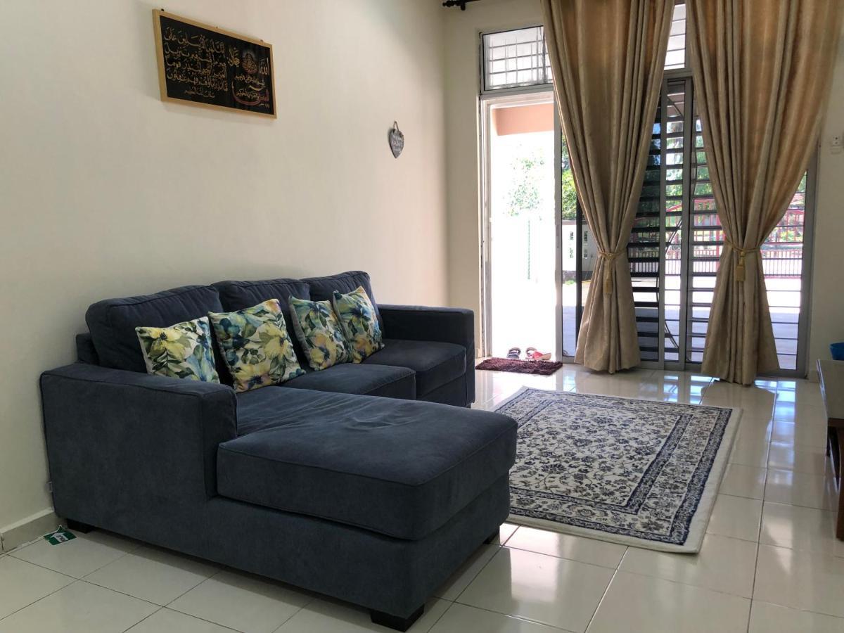 Magnolia 1 Homestay Kampung Kuala Besut Extérieur photo